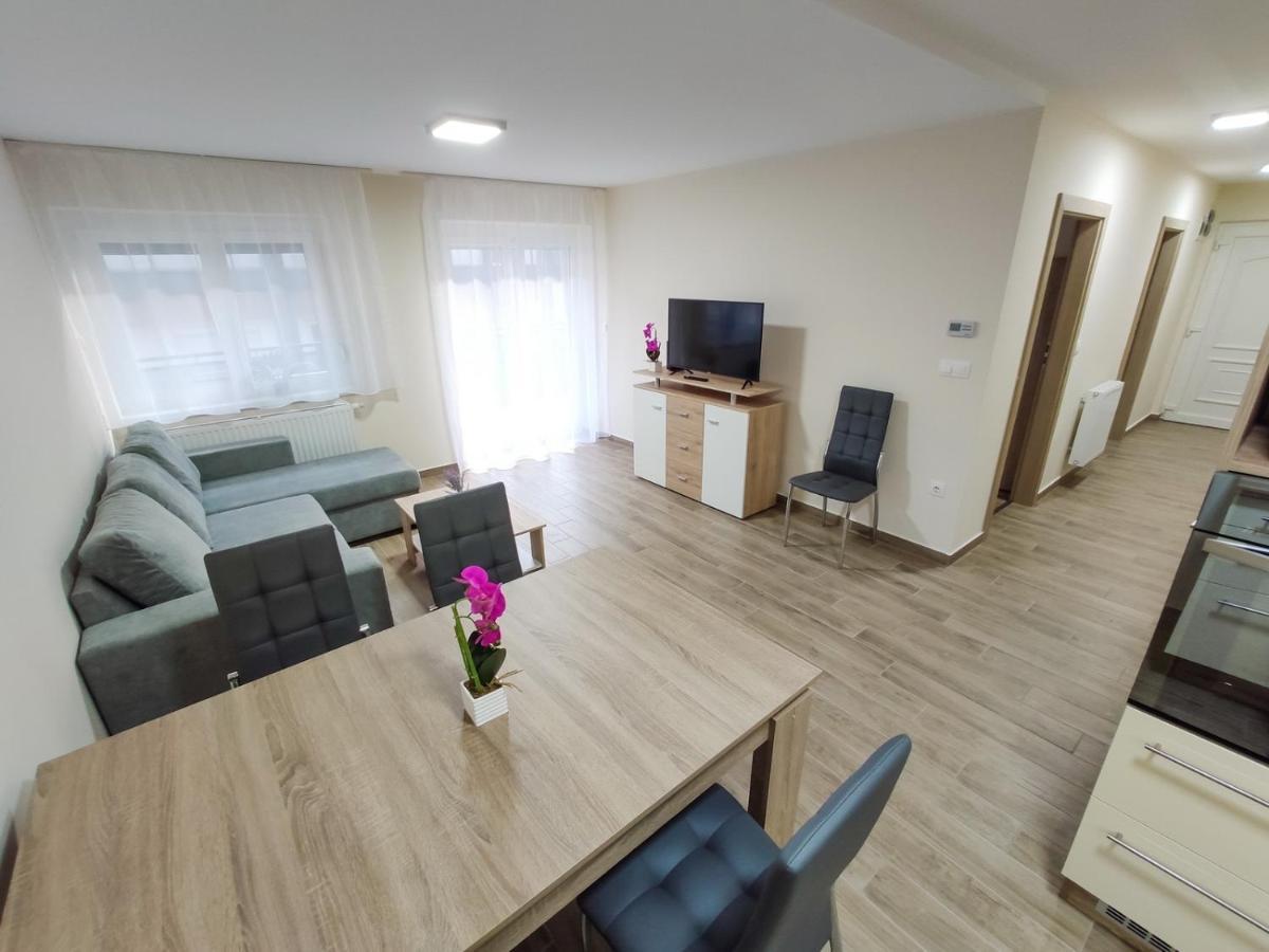 Trika Apartman Sárvár المظهر الخارجي الصورة