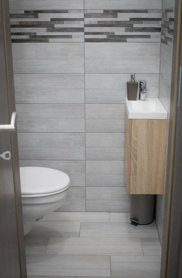 Trika Apartman Sárvár المظهر الخارجي الصورة