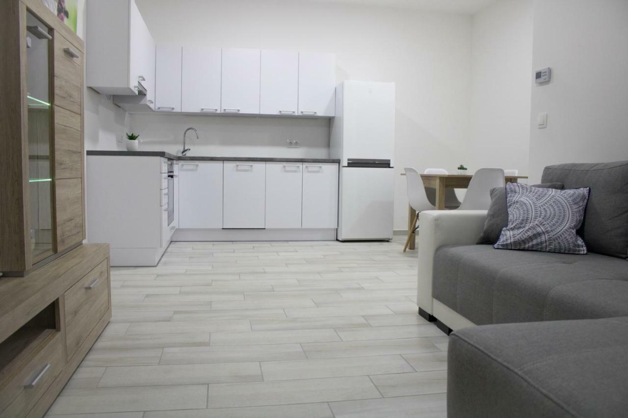 Trika Apartman Sárvár المظهر الخارجي الصورة